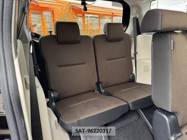 Toyota SIENTA 2016-11 8831571-20