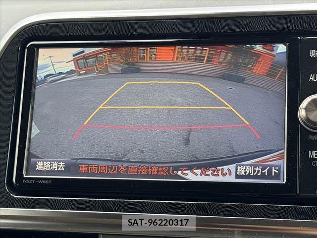 Toyota SIENTA 2016-11 8831571-24