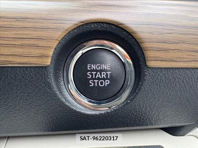 Toyota SIENTA 2016-11 8831571-26