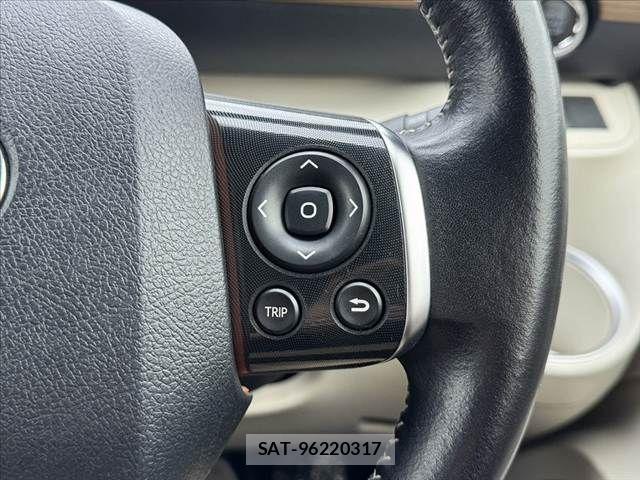 Toyota SIENTA 2016-11 8831571-29