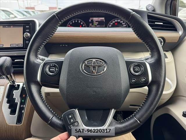 Toyota SIENTA 2016-11 8831571-6