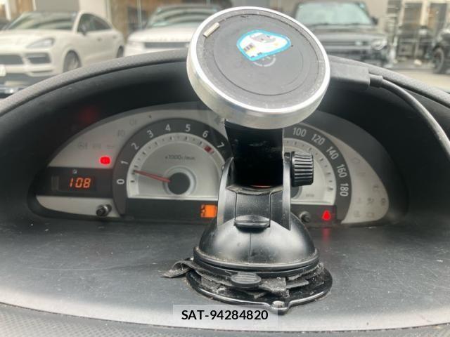 Toyota SIENTA 2013-09 8831596-15