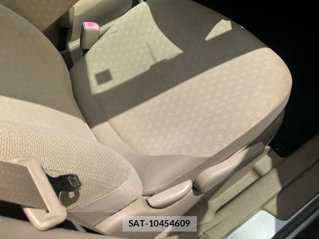 Toyota SIENTA 2006-07 8831597-9