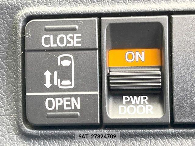 Toyota SIENTA 2016-04 8831581-4