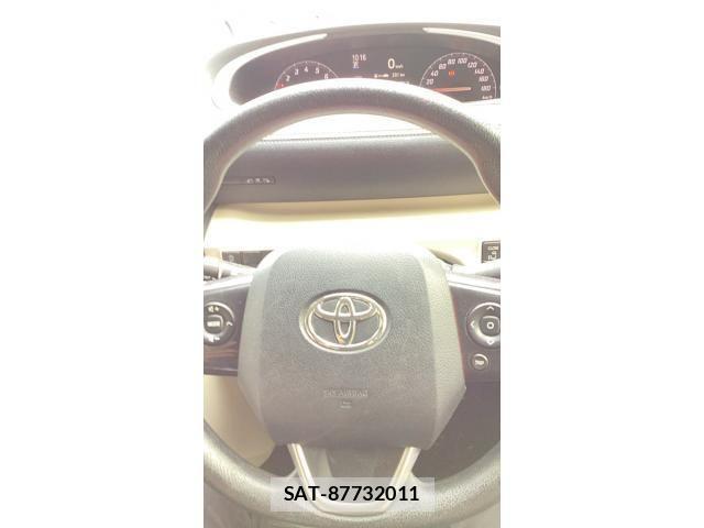 Toyota SIENTA 2016-05 8850639-11