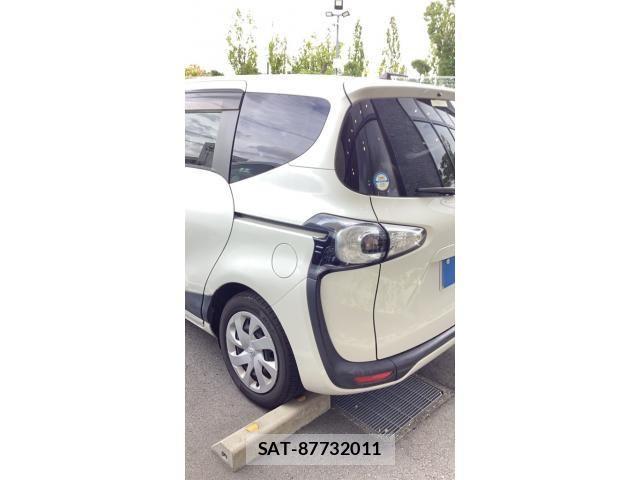 Toyota SIENTA 2016-05 8850639-6