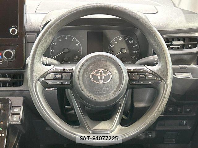 Toyota SIENTA 2023-05 8850631-10