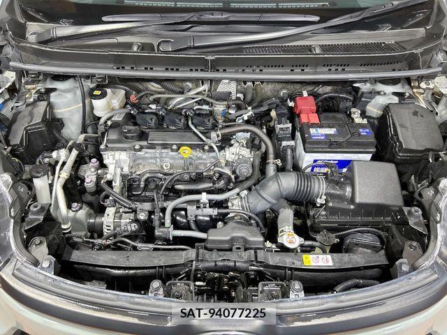 Toyota SIENTA 2023-05 8850631-17