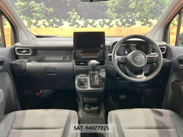 Toyota SIENTA 2023-05 8850631-1