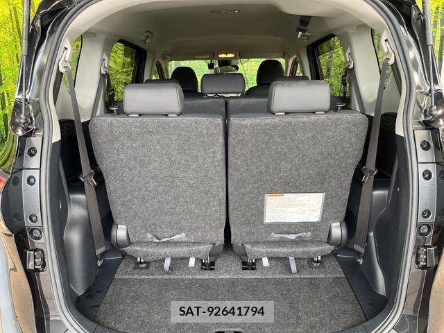 Toyota SIENTA 2019-04 8849884-10