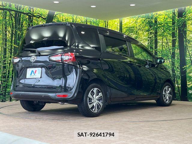 Toyota SIENTA 2019-04 8849884-17