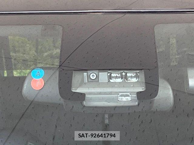 Toyota SIENTA 2019-04 8849884-6