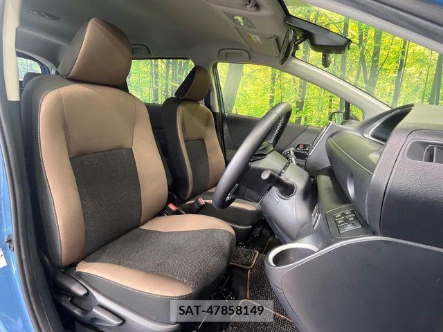 Toyota SIENTA 2020-01 8849887-7