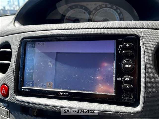 Toyota SIENTA 2011-11 8850641-12