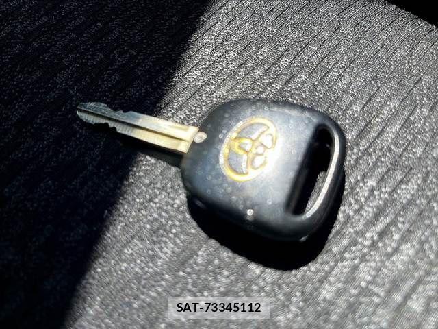Toyota SIENTA 2011-11 8850641-19