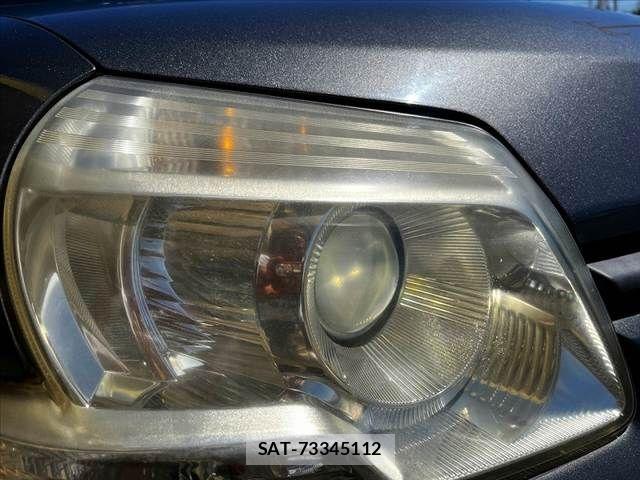 Toyota SIENTA 2011-11 8850641-27