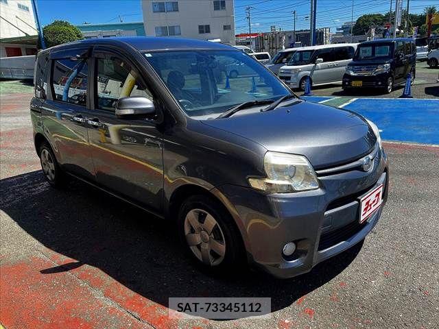 Toyota SIENTA 2011-11 8850641-2