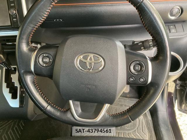Toyota SIENTA 2017-10 8850636-12