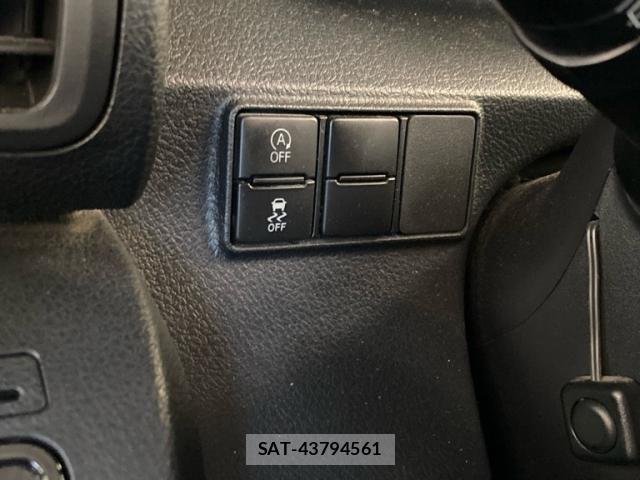 Toyota SIENTA 2017-10 8850636-13