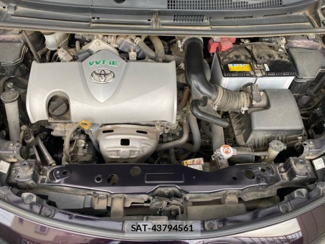 Toyota SIENTA 2017-10 8850636-23