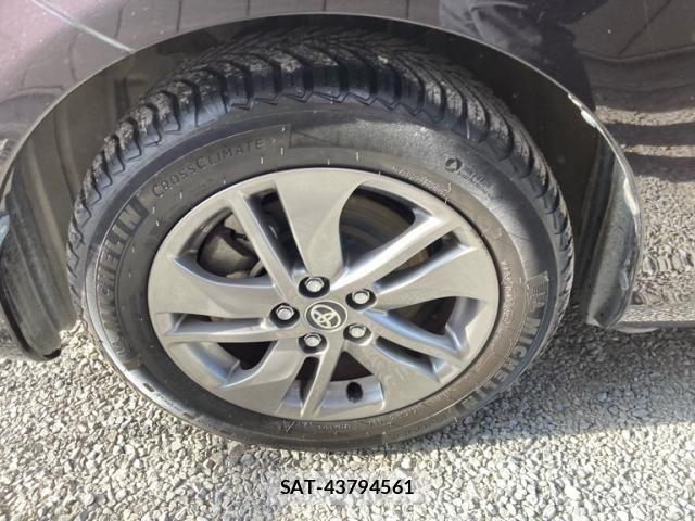 Toyota SIENTA 2017-10 8850636-6