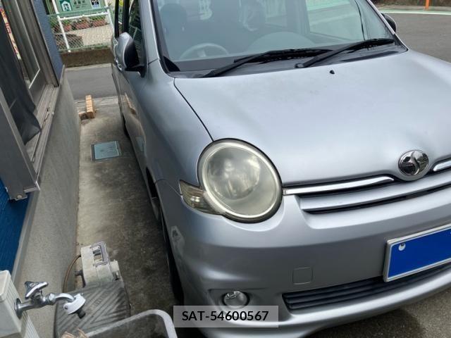 Toyota SIENTA 2006-06 8850640-1