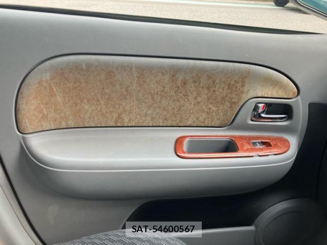 Toyota SIENTA 2006-06 8850640-17