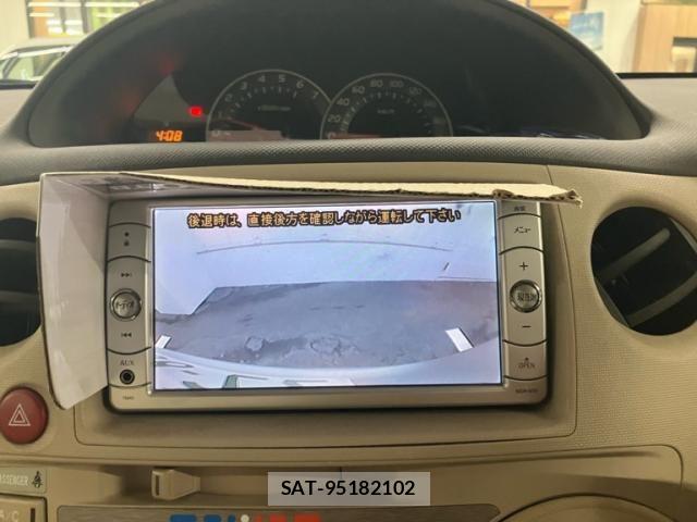 Toyota SIENTA 2009-10 8850642-20