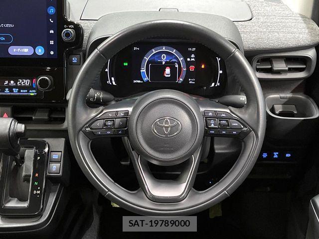 Toyota SIENTA 2023-03 8850629-11