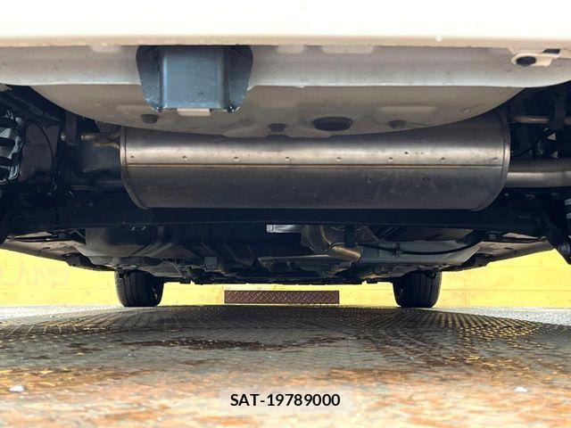 Toyota SIENTA 2023-03 8850629-19