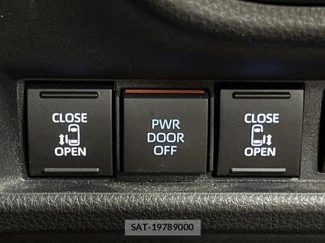 Toyota SIENTA 2023-03 8850629-5