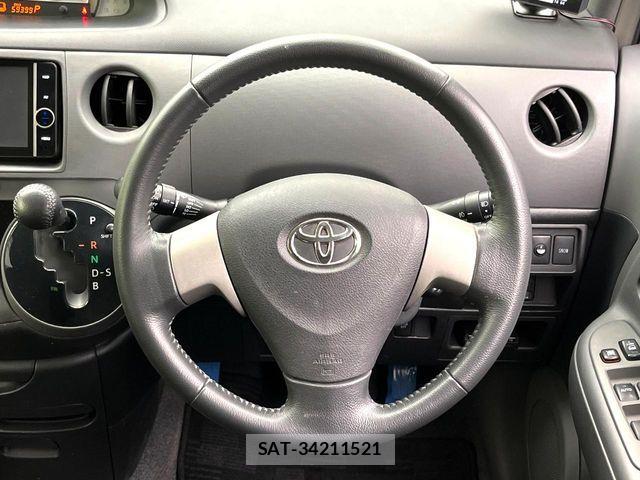 Toyota SIENTA 2013-10 8872061-10