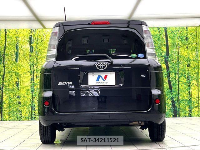 Toyota SIENTA 2013-10 8872061-14