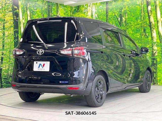 Toyota SIENTA 2021-08 8872055-17