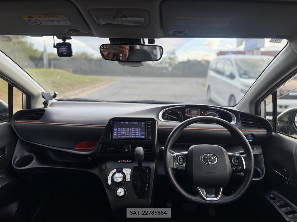 Toyota SIENTA 2017-06 1287995-13
