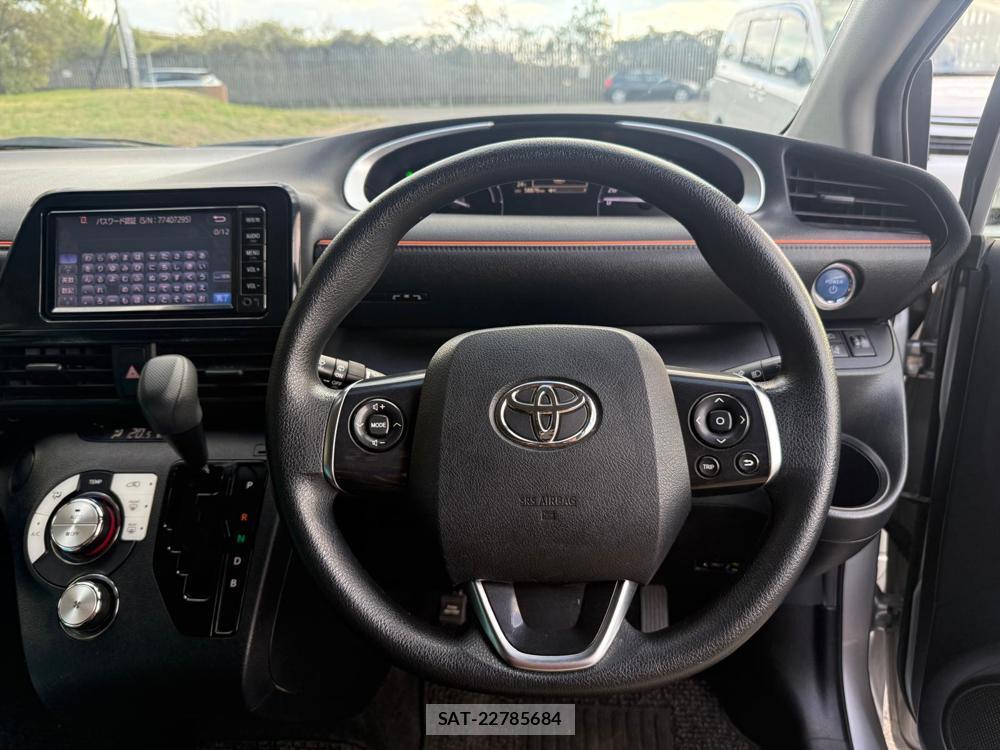 Toyota SIENTA 2017-06 1287995-15