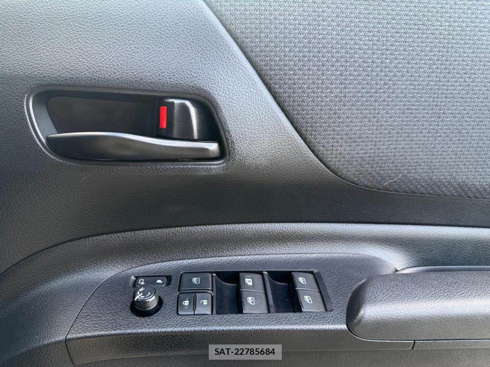 Toyota SIENTA 2017-06 1287995-24