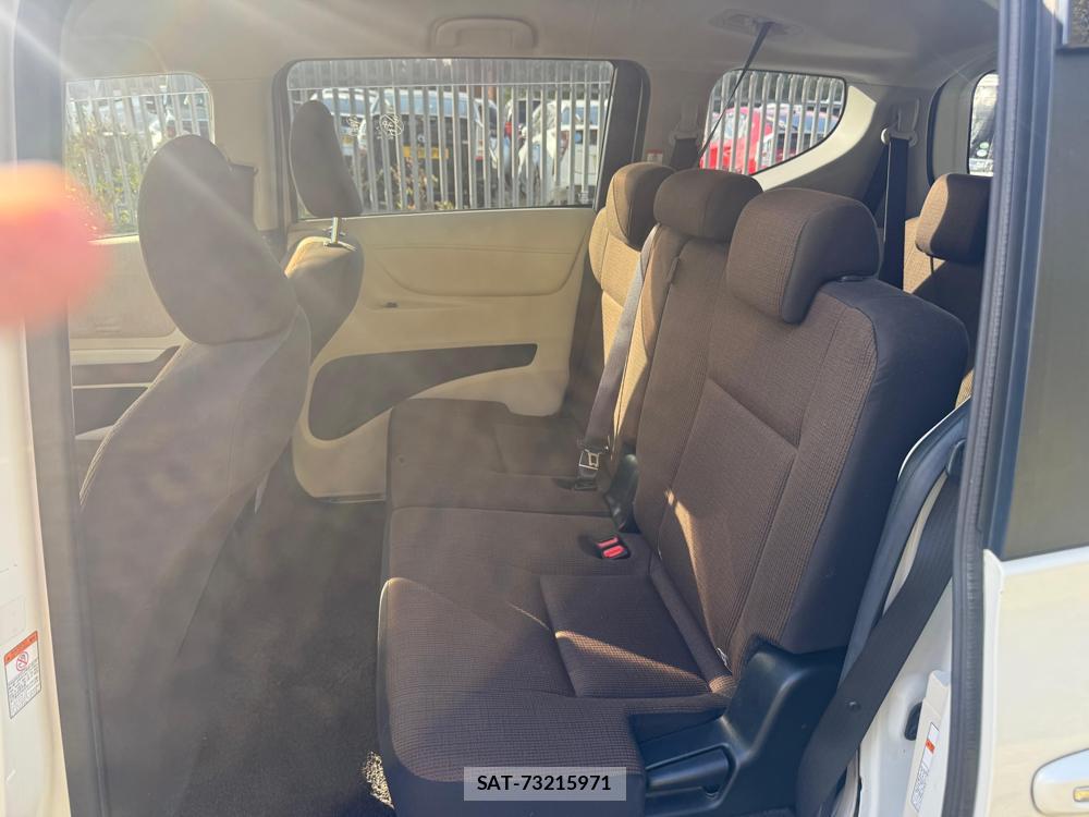 Toyota SIENTA 2017-09 1297073-9