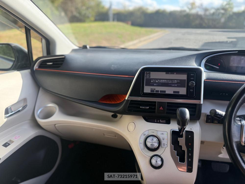 Toyota SIENTA 2017-09 1297073-19