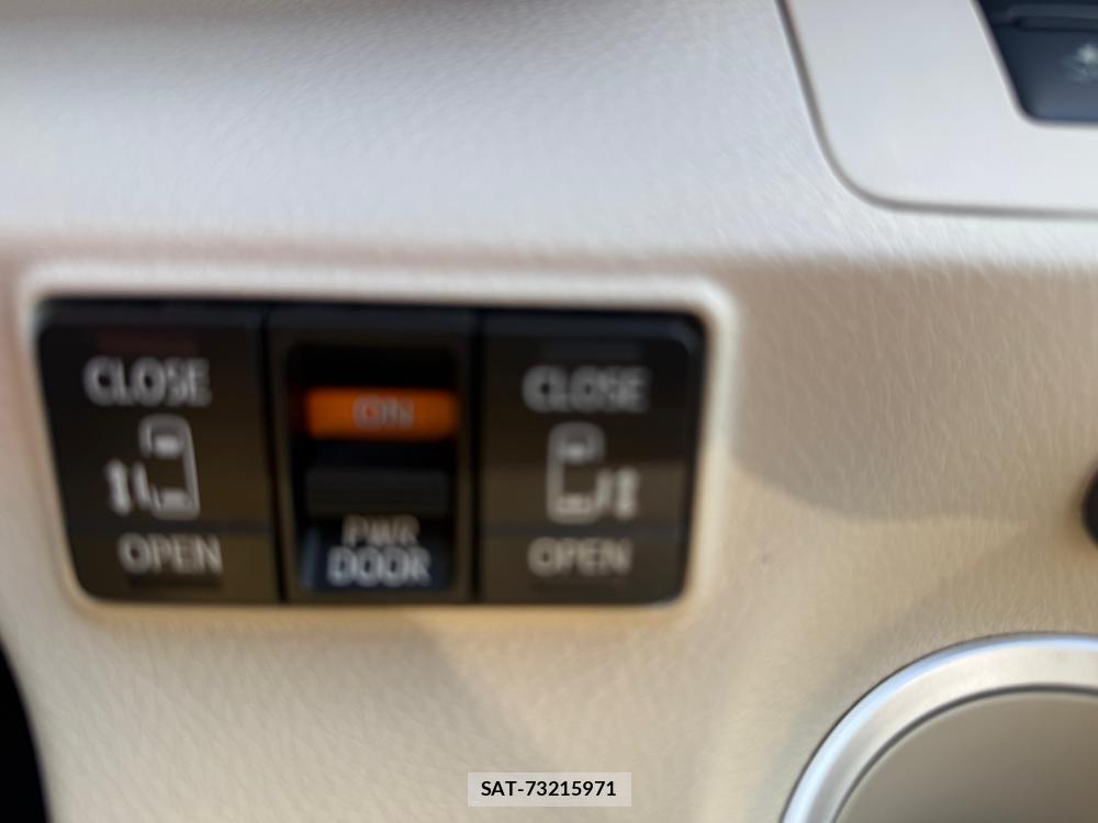 Toyota SIENTA 2017-09 1297073-23