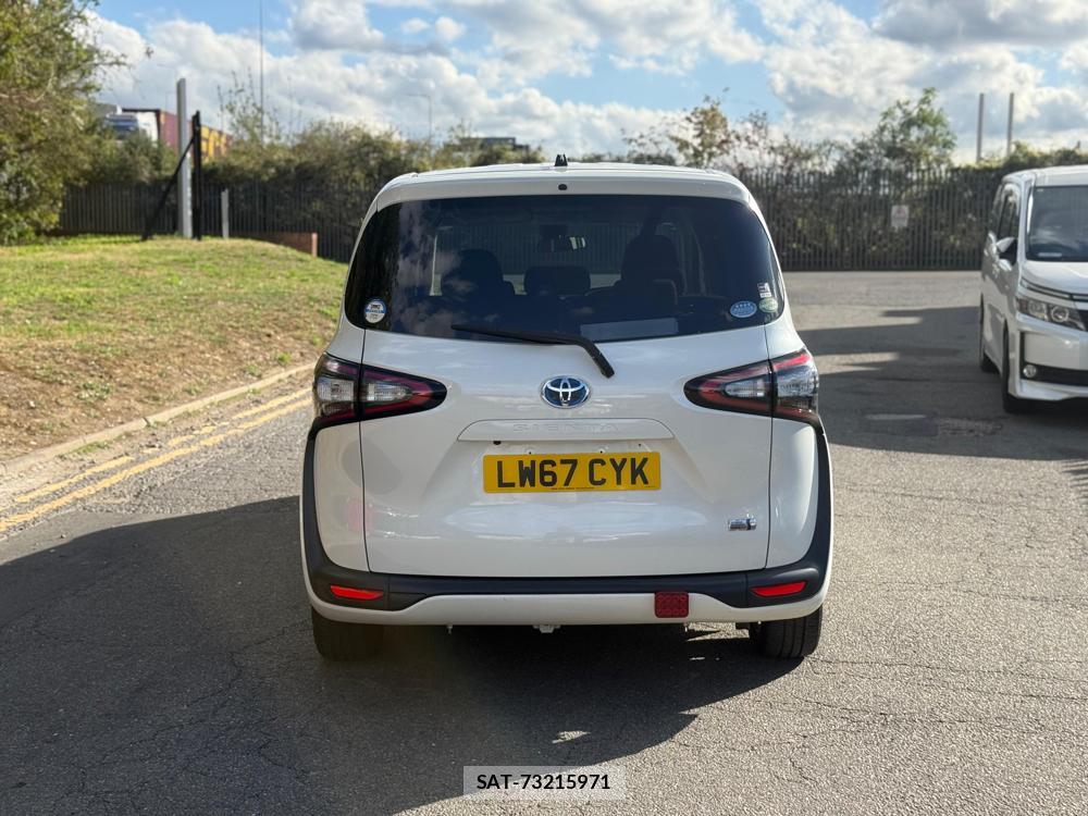 Toyota SIENTA 2017-09 1297073-3