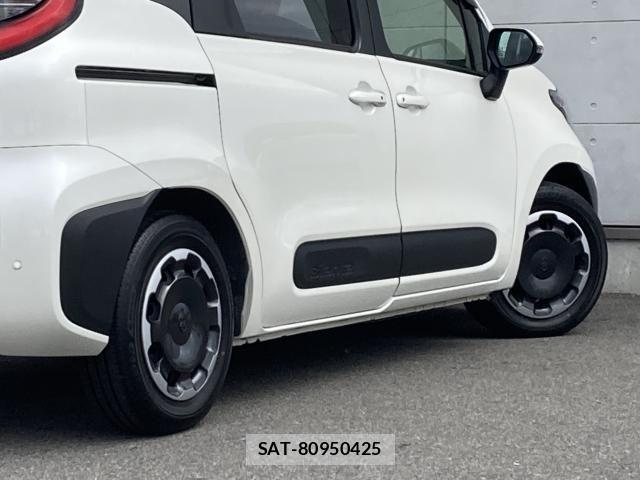 Toyota SIENTA 2024-02 8872054-13