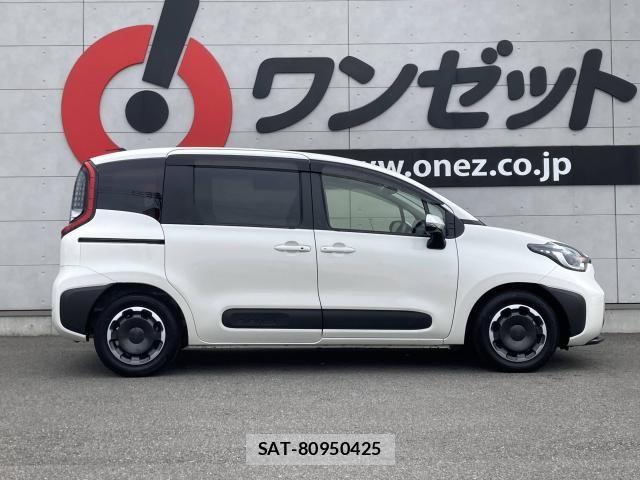 Toyota SIENTA 2024-02 8872054-16