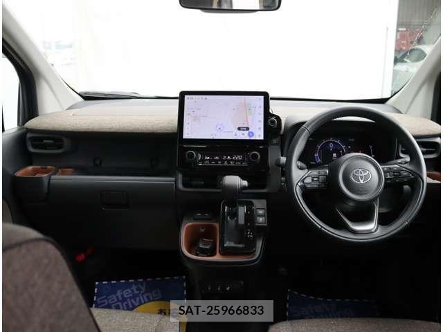Toyota SIENTA 2024-03 8882121-1