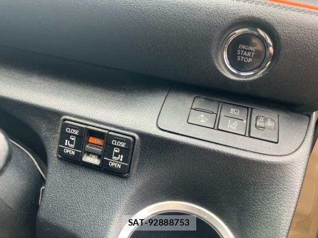 Toyota SIENTA 2021-01 8882138-13