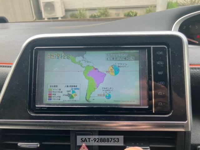 Toyota SIENTA 2021-01 8882138-21