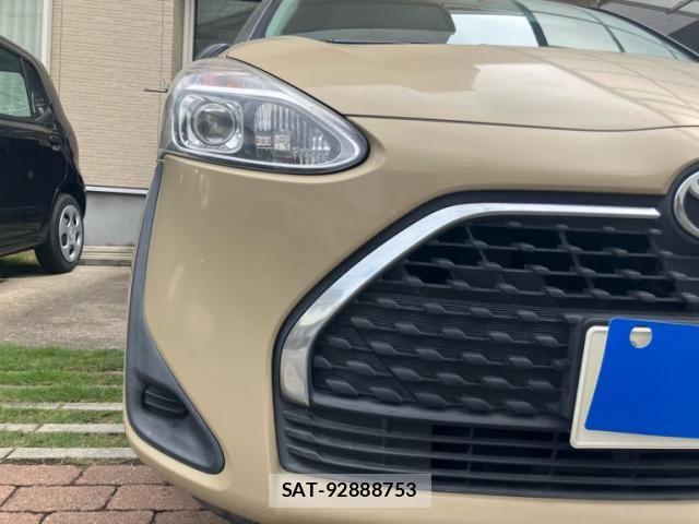 Toyota SIENTA 2021-01 8882138-4
