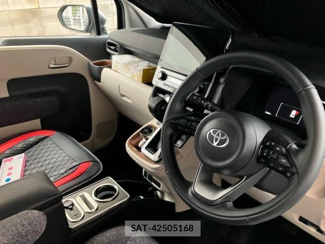 Toyota SIENTA 2025-02 8882124-11