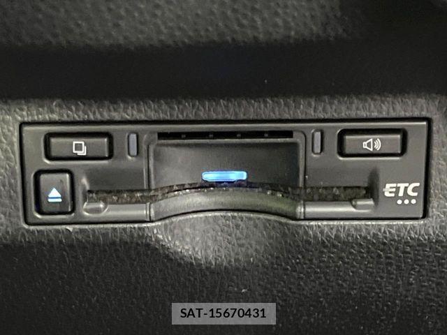 Toyota SIENTA 2022-11 8882122-5