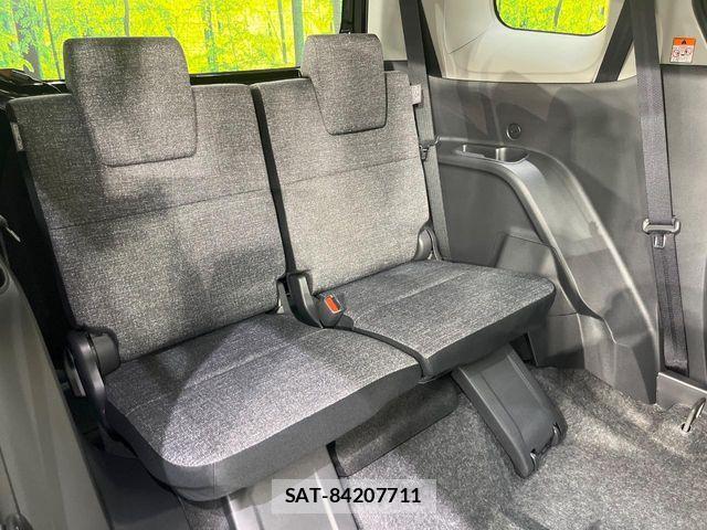 Toyota SIENTA 2025-05 8882120-9